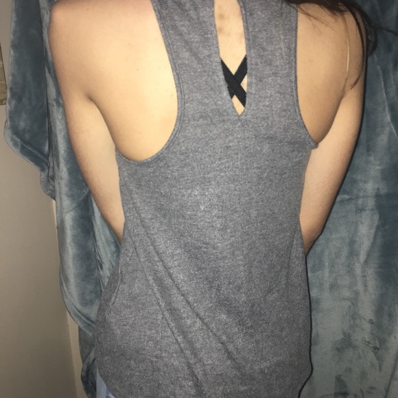 Top - Picture 4 of 6